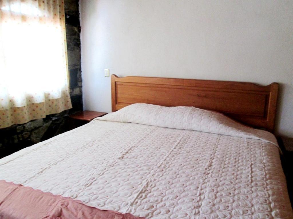 Hotel Guzman ヒリトゥラ 部屋 写真